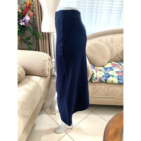 Zara Asymmetric Ribbed Midi Skirt in Navy Blue - Picture 6 of 10
